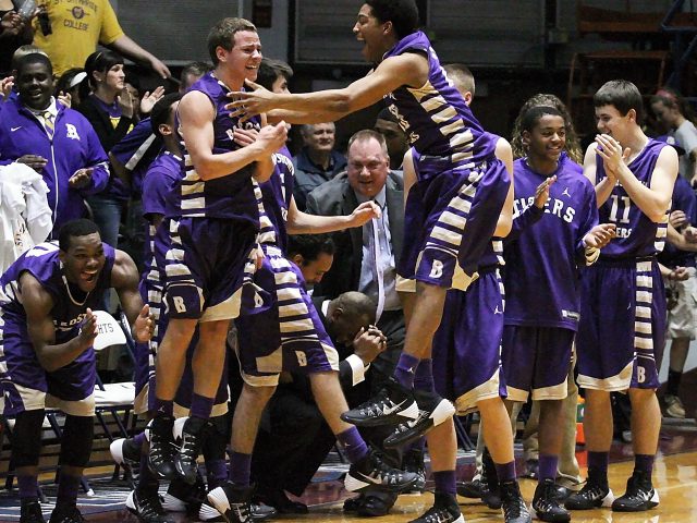 The Bardstown Tigers earned a berth in the Sweet Sixteen by defeating Elizabethtown, 61-44, for the 5th Region title. All photos by Walter Cornett.