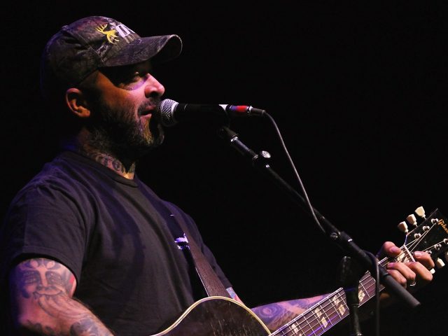 Aaron Lewis - photo by Walter Cornett