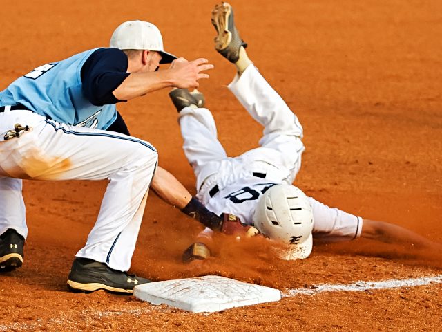 The Elizabethtown Panthers snapped Central Hardin’s five-year district title run, scoring a run in the bottom of the eighth to pull out a 5-4 victory May 22, 2014 at Ron Myers Field. All photos by Walter Cornett.